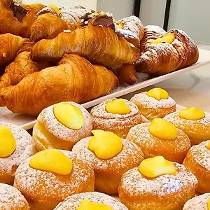 Bellini 2*, Riccione Italië