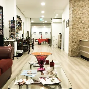 Elite 3*, Palermo Italië